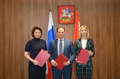 Владимир Головнев подписал соглашение о сотрудничестве с областным Комитетом лесного хозяйства и Центром медиации